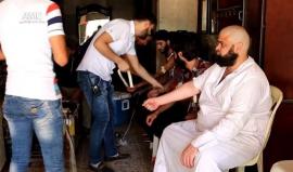 صعوبات عمل بنك الدم المركزي في ظل الحصار على مدينة حلب
تصوير: أبو تيم الحلبي