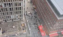 #شاهد | مقتل 3 أشخاص في عملية دهس بشاحنة في العاصمة السويدية ستوكهولم والشرطة ترجح عمل "إرهابي"