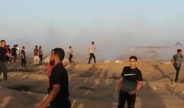 #مباشر إطلاق جنود الاحتلال قنابل الغاز والاعيرة النارية صوب الحرائر الفلسطينية على الحدود الشرقية لمدينة غزة
بث/ عبد الرحمن الربعي