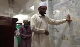 رغم حدوث الزلزال.. إلا أنهم أكملوا صلاتهم 
مشهد من جزيرة لومبوك في إندونيسيا  خلال وقوع زلزال قوي أمس، وفق وسائل إعلام إندونيسية