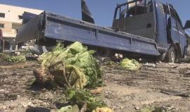 #شاهد | الطيران الحربي يرتكب مجزرة باستهداف سوق الخضار الشعبي في خان شيخون بريف إدلب . 

معاذ الشامي