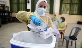 تطعيم المواطنين في فلسطين