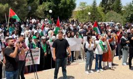 وقفة طلابية حاشدة في جامعة بيرزيت مناصرة للمقاومة الفلسطينية