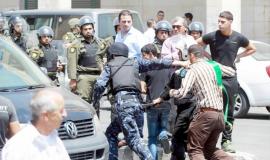 أجهزة السلطة تعتقل أحد نشطاء حماس