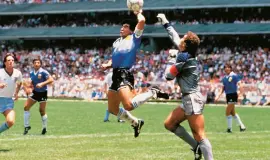 لحظة إحراز مارادونا الهدف