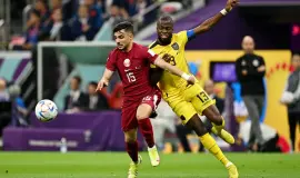 فالنسيا يمينا