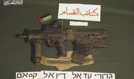 عرض "حماس" لسلاح الضابط "غولدن" يفتح أبواب الغضب على حكومة الاحتلال