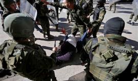 أجهزة أمن السلطة تقمع مسيرة في الخليل -أرشيف-