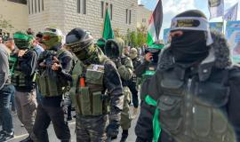 مسير عسكري مهيب للكتلة الإسلامية في جامعة بيرزيت