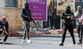 مقاومين في جنين خلال تصديهم لقوات الاحتلال