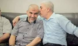 القائد أحمد الغندور برفقة القائد يحيى السنوار