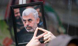 نهاية لم تريدها "إسرائيل".. السَّنوار تحوُّل لأسطورة باستشهاده مشتبكًا