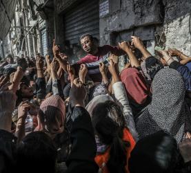 رئيس جمعية أصحاب المخابز لـ"شهاب": نحذر من أزمة خبز في غزة وعجز يصل إلى 50% وتراجع الإنتاج