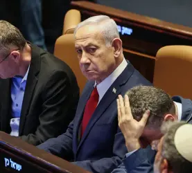 "إسرائيل" دخلت "عنق زجاجة" وتعيش فشلاً بنيوياً يتجاوز أزمة الثقة