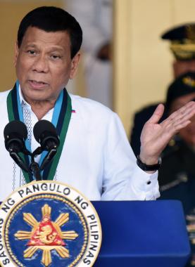 2018-04-18T000000Z_1606149246_RC148E30A7E0_RTRMADP_3_PHILIPPINES-DUTERTE-1