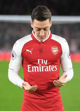 mesut-ozil-3
