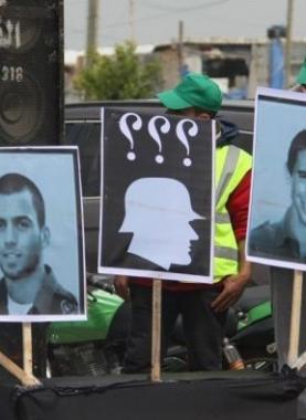 fea2e687d52a968682695d8e20a3cbd6_395_770