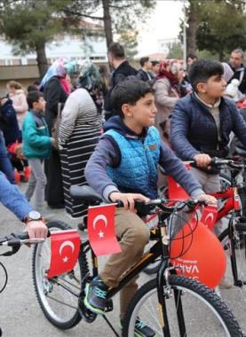 thumbs_b_c_8c1244ea9ecc5e110bc9b32165dac030