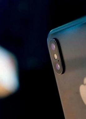 آبل-تخسر-450-مليار-دولار-من-قيمتها-بسبب-الأداء-المخيب-780x470