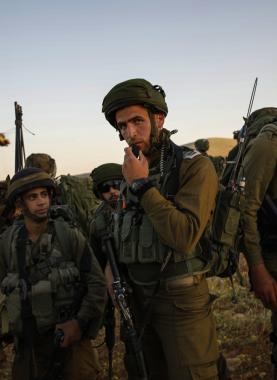 19a4ed6e79cf0f2c-Corinna_Kern_IDF_01