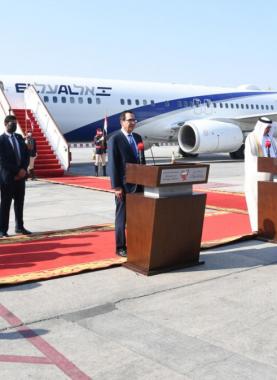 الاحتلال يدشن خط طيران مباشر مع البحرين