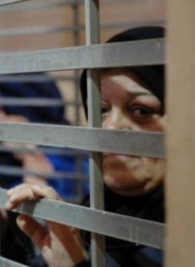 عقاب جماعي بسبب معلقة الطعام: كيف تُستخدم التفاصيل اليومية لقمع الأسيرات؟