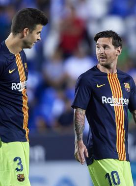 ميسي وبيكيه