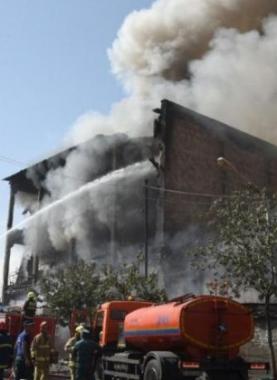 جانب من الحريق