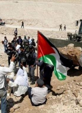 الخان الأحمر