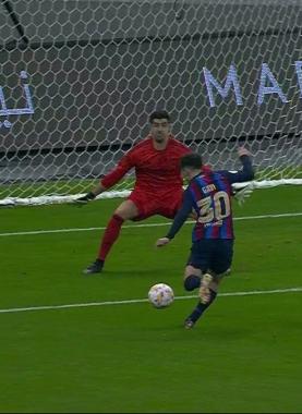 هدف برشلونة الأول في مرمى ريال مدريد