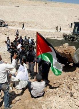 الاحتلال يهدم منازل فلسطينية في "بير هداج" بالنقب المحتل