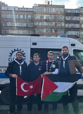 جانب من الفرق التطوعية الفلسطينية