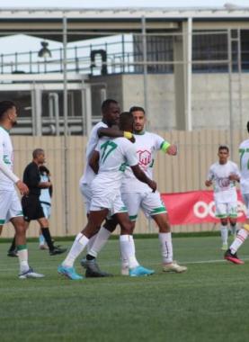 لاعبو اتحاد دير البلح