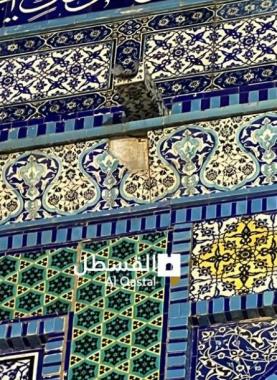 تسرب مياه إلى مصليات المسجد الأقصى وانهيار بلاط على أبوابه