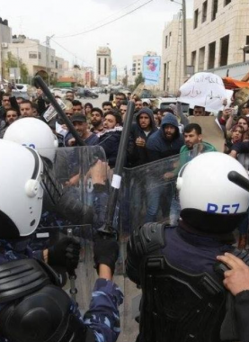 قمع أجهزة السلطة للمواطنين الفلسطينيين