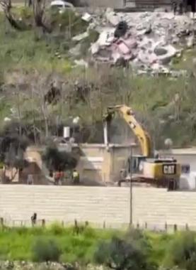هدم آليات الاحتلال لمنازل الفلسطينيين
