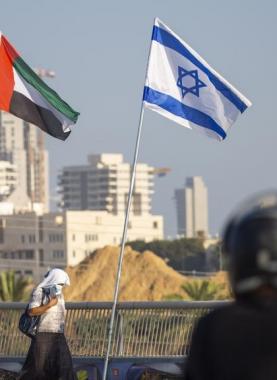 وزير السياحة الإسرائيلي يروج في البحرين لرحلات ثلاثية تشمل الإمارات