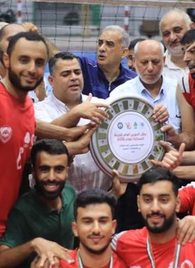 جانب من تتويج البطل