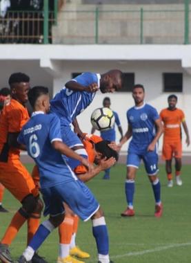 جانب من مباراة سابقة بين الطرفين