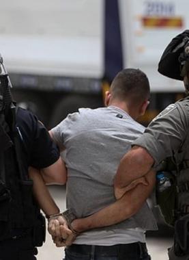 الاحتلال يعتقل شابين من العيسوية