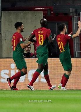 فرحة لاعبي البرتغال بالفوز