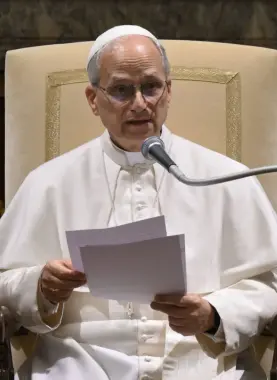 بابا الفاتيكان ليو الرابع عشر