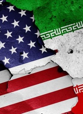 "وول ستريت جورنال": البنتاغون والبيت الأبيض يضعان خططا عسكرية مشتركة لضرب إيران