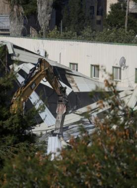 هدم مقر الأونروا في القدس