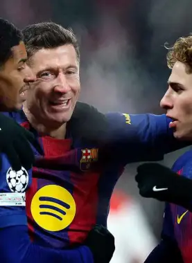 برشلونة يهزم سلافيا براغ برباعيةويقترب من التأهل في دوري الأبطال