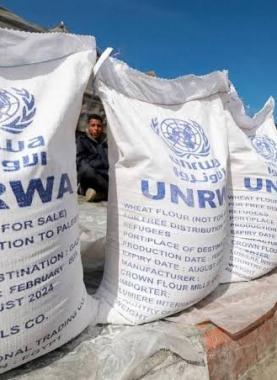 اتهامات متكررة بلا أدلة.. الاحتلال يصعّد حملته ضد "الأونروا" برواية جديدة عن المساعدات