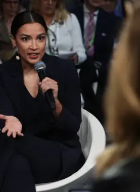 النائبة الديمقراطية في الكونغرس الأميركي ألكسندريا أوكاسيو-كورتيز