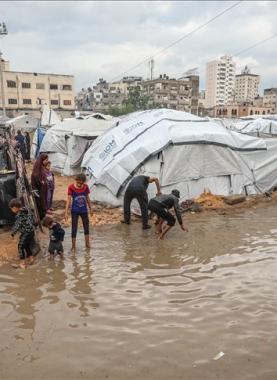 غرق خيام النازحين بغزة