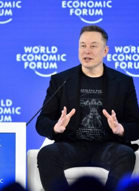 رجل الأعمال الأمريكي إيلون ماسك