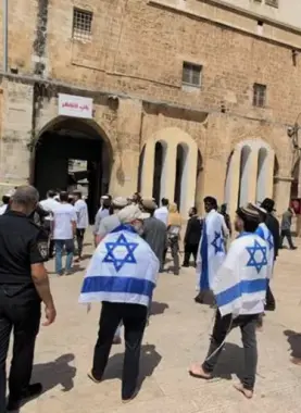 الانتهاكات الإسرائيلية للأماكن المقدسة في القدس